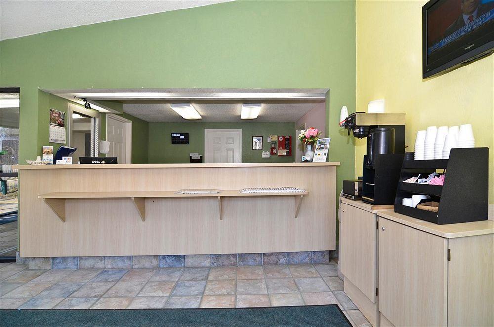 Mentor Home Inn And Suites Kültér fotó