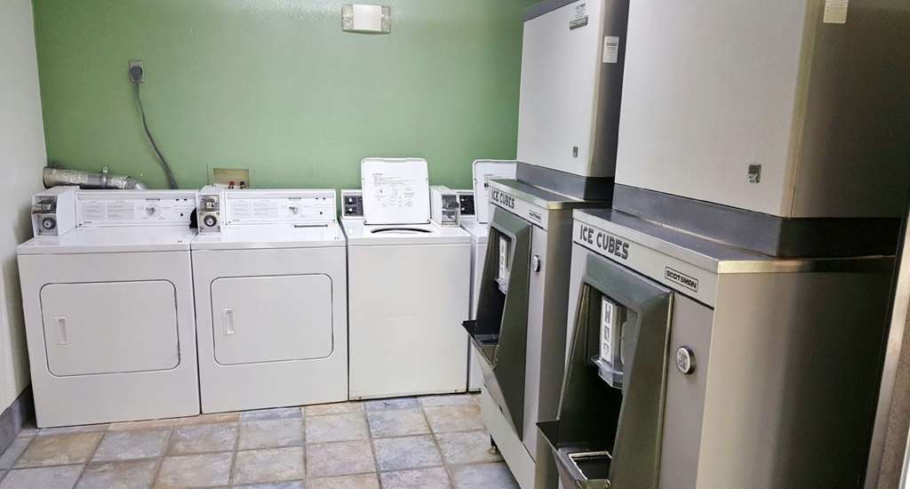 Mentor Home Inn And Suites Létesítmények fotó