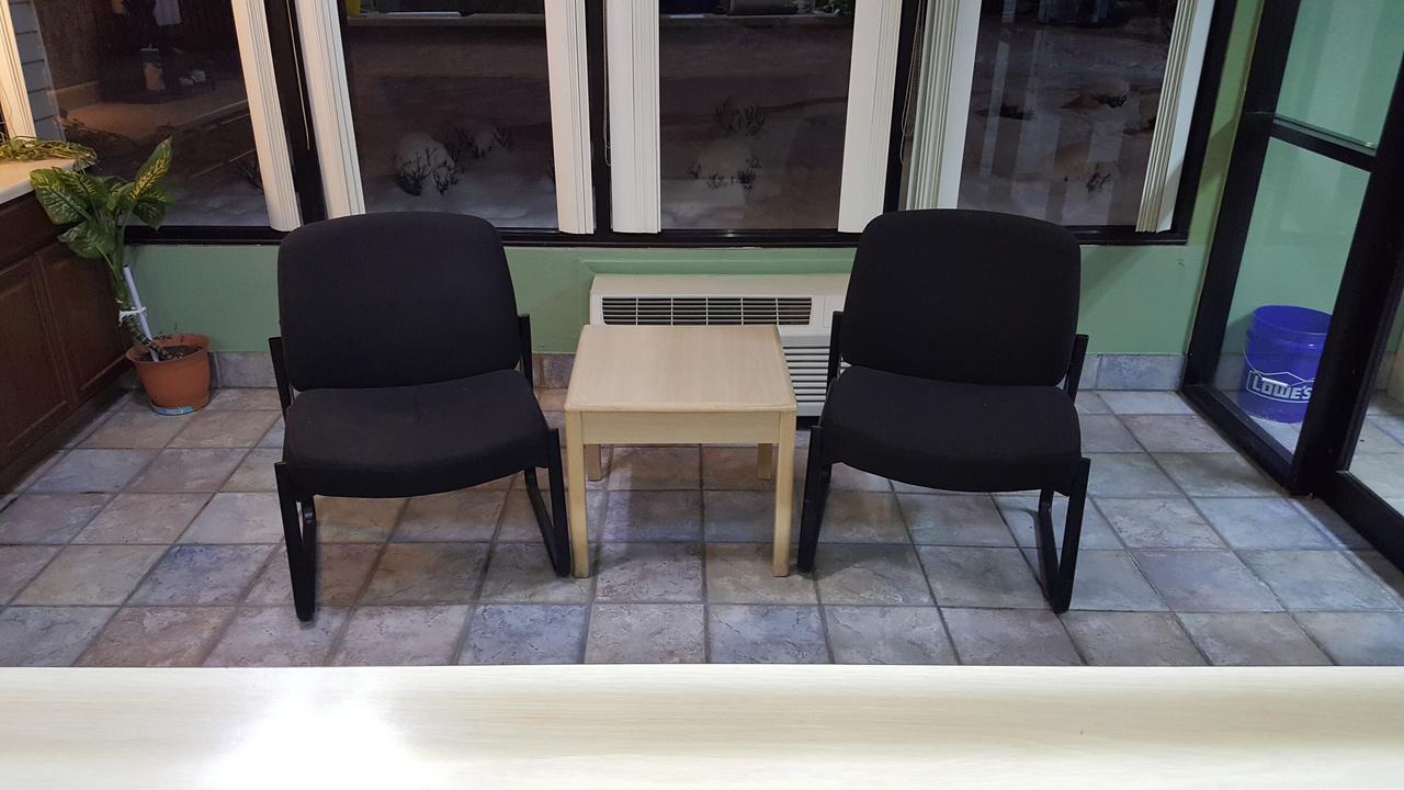 Mentor Home Inn And Suites Kültér fotó